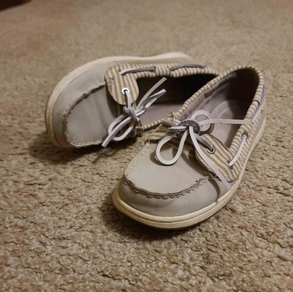 Loafer style slip on shoe